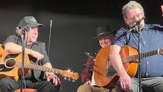 Mike Hanrahan (Stocktons Wing) sings We Had It All live at The Song Collector Sessions