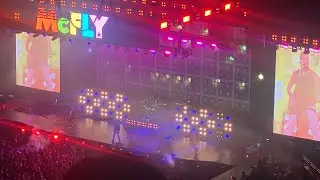 McFly coming on stage and 5 colours - 9th Oct 2024