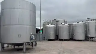 Used Stainless Steel Vertical Holding Tanks and Silos