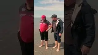 Kalte F&uuml;sse am Strand von Grado