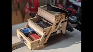 Tool Box Build &mdash; переносной складной трёхъярусный ящик для шитья для стройплощадки