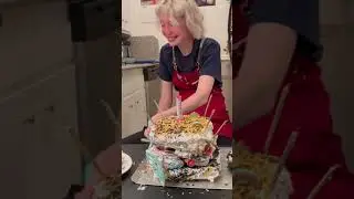 The Barricade Day, Three Tiered Cake Spectacular