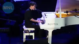 WONDERING (Dim Gray | 2018 Momentum Live MNL)