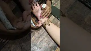 Mehndi magic✨&hearts;️|#youtubeshorts #creativehenna #hennatattoodesign #mehendidesign |@sjmakeover