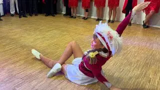 Oche - Aachener Karneval- Funkenmariechen am 28.01.2024