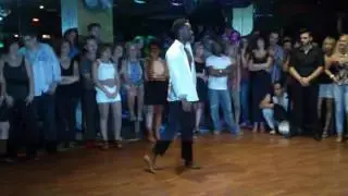 Agust&iacute;n Williams - Improvisaci&oacute;n en Asucar, Valencia.