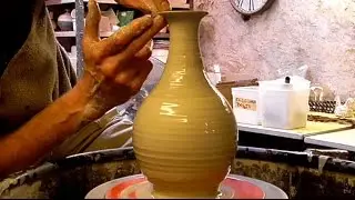 Throwing / Making a Pottery Bottle Vase on the Wheel