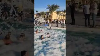 Titanic Beach Spa & Aquapark Hurghada pool party