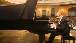 Horowitz plays Schubert_ Impromptu in B-flat Major, Op.142_3_(360p).avi