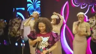 APEKEOLA PRAISE JAM Low