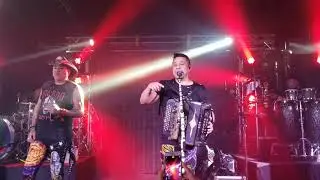 Despacito live SiggNo 9-2-2017 Kansas city