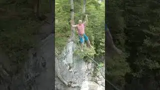 👋🏽Do you wanna learn this? #highline #slackline #viaferrata #balance #workshop check out my stream