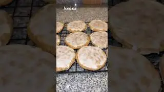 Iced oatmeal cookies 🔥 #cookies #desserts #food #shorts