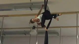 Bella Deluxe Entertainment - Ginger Drop Revolve