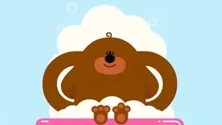 Duggee Fa il Bagno 🛀  | Il Distintivo Delle Pettinature | Hey Duggee Italiano