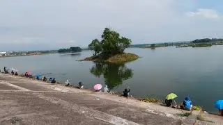 SPOT VIRAL WADUK CENGKLIK,L❗DIMANA MANA IKAN MAKAN