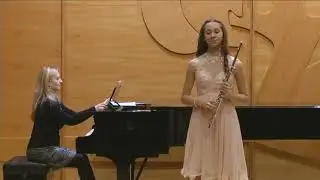 Mozart - Flute Concerto No. 1, 2 in G major (K. 313) by Alexandra Piskořová