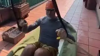 Man Does Rowing on his Balcony During Quarantine - 1117260-4