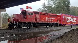 Chasing the CPKC Holiday Train from Jefferson, TX to Sulphur Springs, TX 