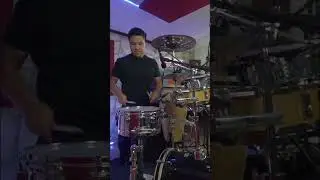 DJ set + live percussion @Alien House Pachuca