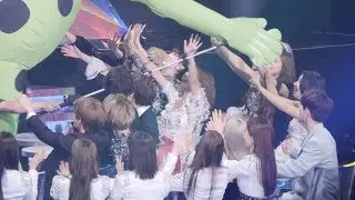 TWICE TXT CHUNGHA Reaction 'Pentagon - Naughty boy + Humph!' fancam by Spinel