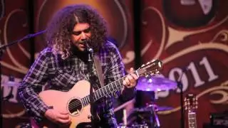 Taylor Guitars at NAMM 2011: Day 3