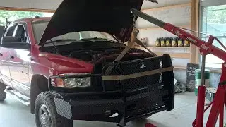 installing a Ranch Hand fromt Bumoer on my 04 Cummins!!