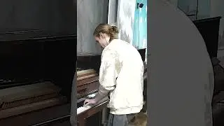 Теперь у меня есть пианино! #short #shorts
