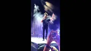 THE WEEKND AT LIFE IS BEAUTIFUL