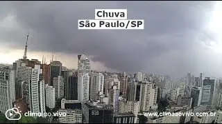 C&acirc;meras registram chuva forte em S&atilde;o Paulo/SP - 12/01/21