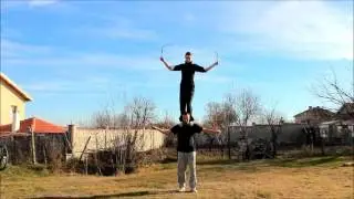 Partner whipcracking