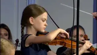 А.Вивальди-Концерт для скрипки и виолончели F-dur.Исп.София Казакова и Зоя Дуденкова