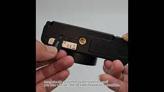 CDR10- How to install and remove an SD card