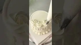 See the fantastic process of making an incredible cake!🍰
