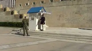 Evzones Greek Presidential Guard  &Tau;omb of Unknown Soldier  Monument in Athens   15 - 11 - 2025