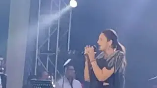 Akriti Kakar live show 