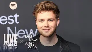 Why Alex Warren Says Ed Sheeran Stopped Answering His Emails | E! News