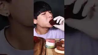 Korean macaroons and desserts by Mar ASMR