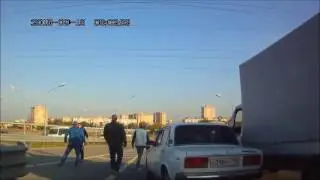 Супер комментатор на дороге! До слез! Смотреть всем!