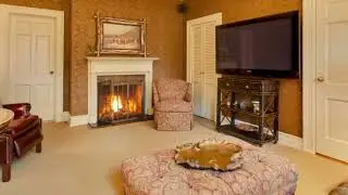 7 Carteret Place, Garden City, NY 11530
