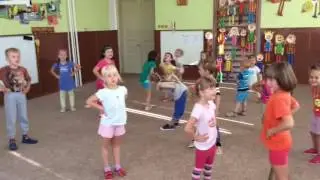 Rozcvička - Šlapu si to do školky