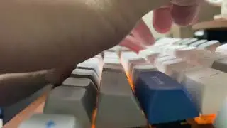 Keychron K8, MT3 keycaps, Kailh BOX Noble Yellow switches