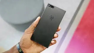 Razer Phone Impressions! 120Hz!