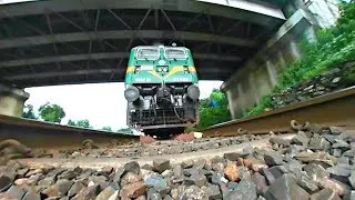 POWERFUL WAG9-H 3D VIEW | 360&deg; CAM UNDER THE TRAIN | VR VIDEO