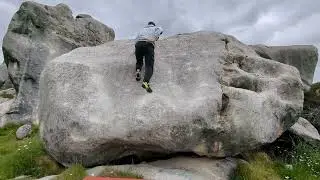 V4 slab boulder | Castle Hill, New Zealand 