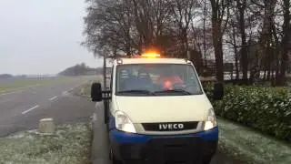 Zoutstrooier in touw op spekgladde zaterdag