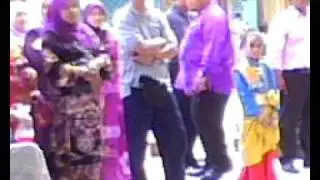 20101115persembahandrj6withCikguBakar