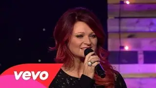 Charlotte Ritchie - Building Bridges (Live)