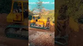 Bulldozer in action! 🚧💪 Building a mountain road like a boss! #constructionvibes