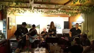 4Tracks & Rochus Hobi - Blue Suede Shoes (Live at Rhodannenberg)